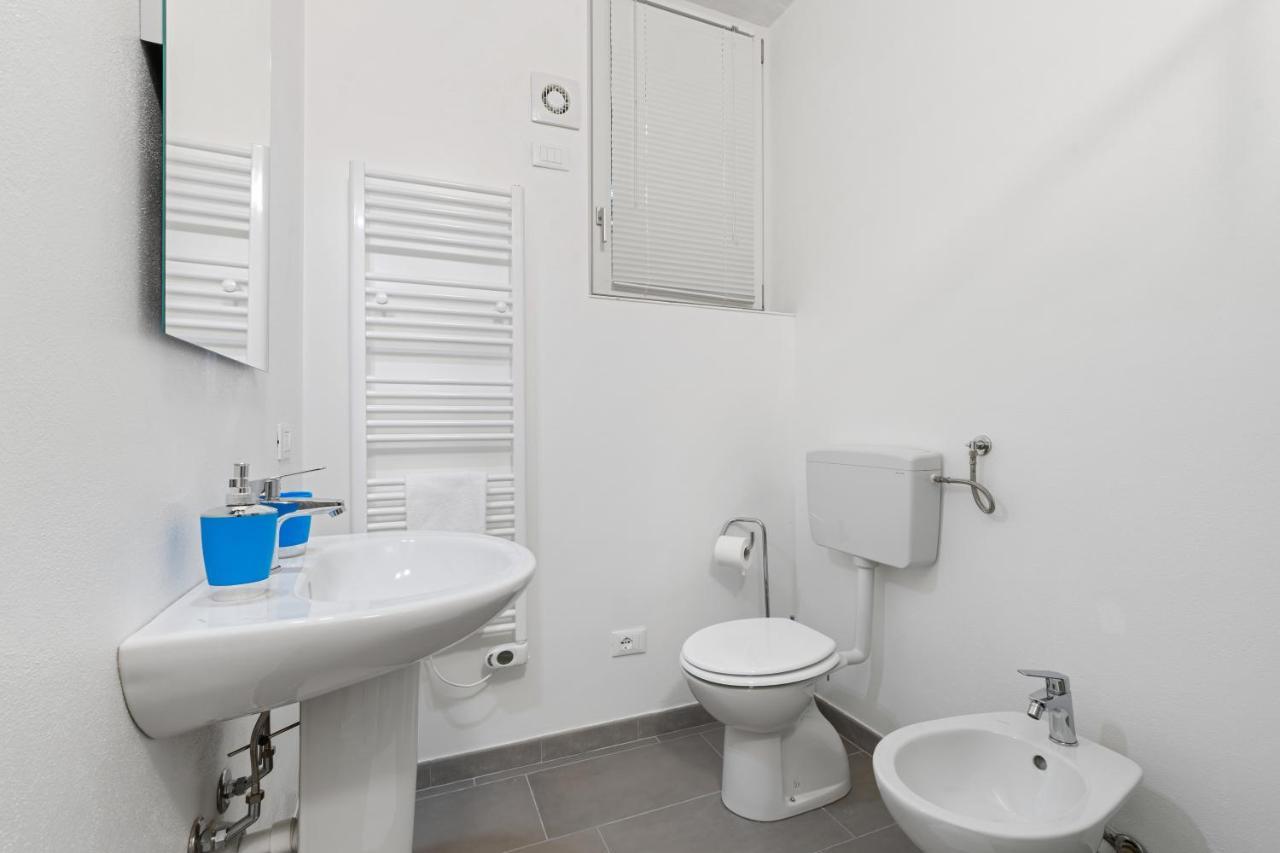 Appartamento Staurenghi Blu - Affitti Brevi Italia วาเรเซ ภายนอก รูปภาพ